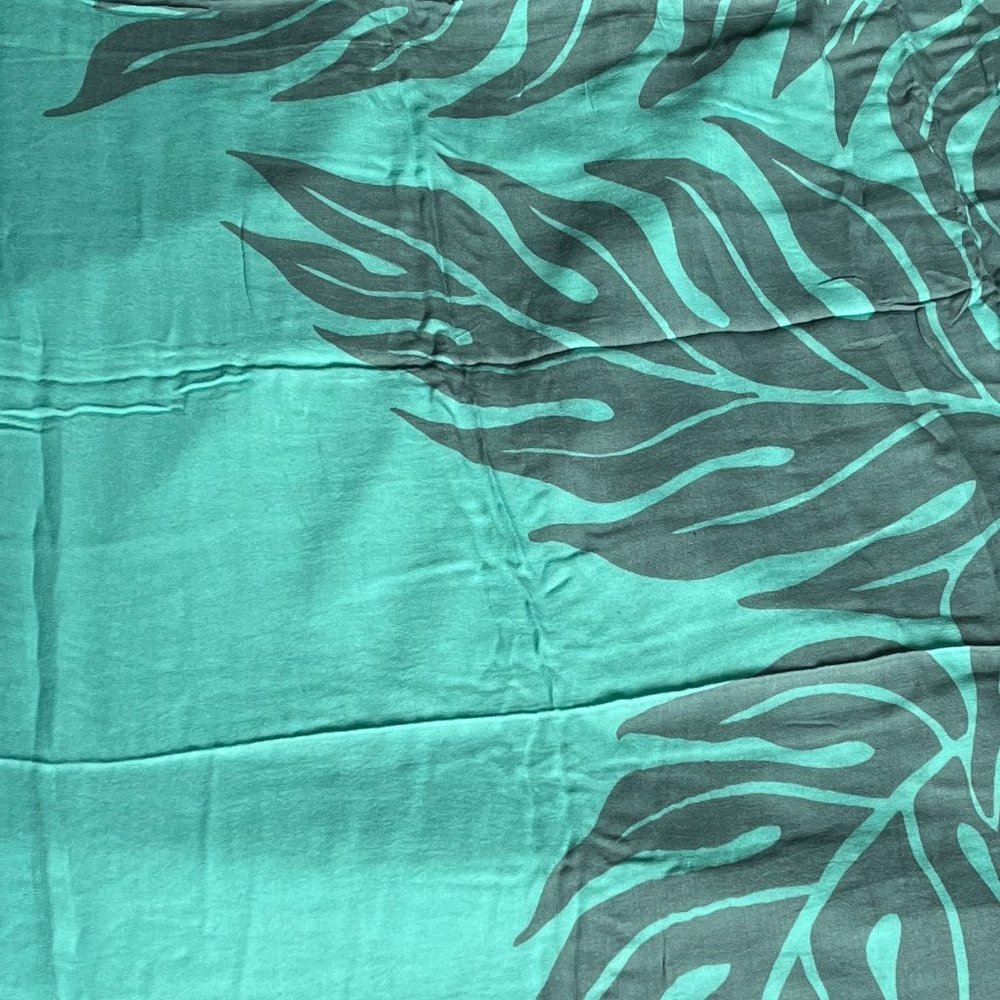 Large lightweight wrap, sarong, vacation wear